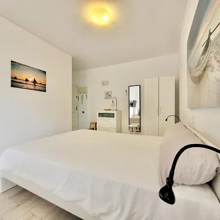 Moon Place 푸에르토 드 라 크루즈